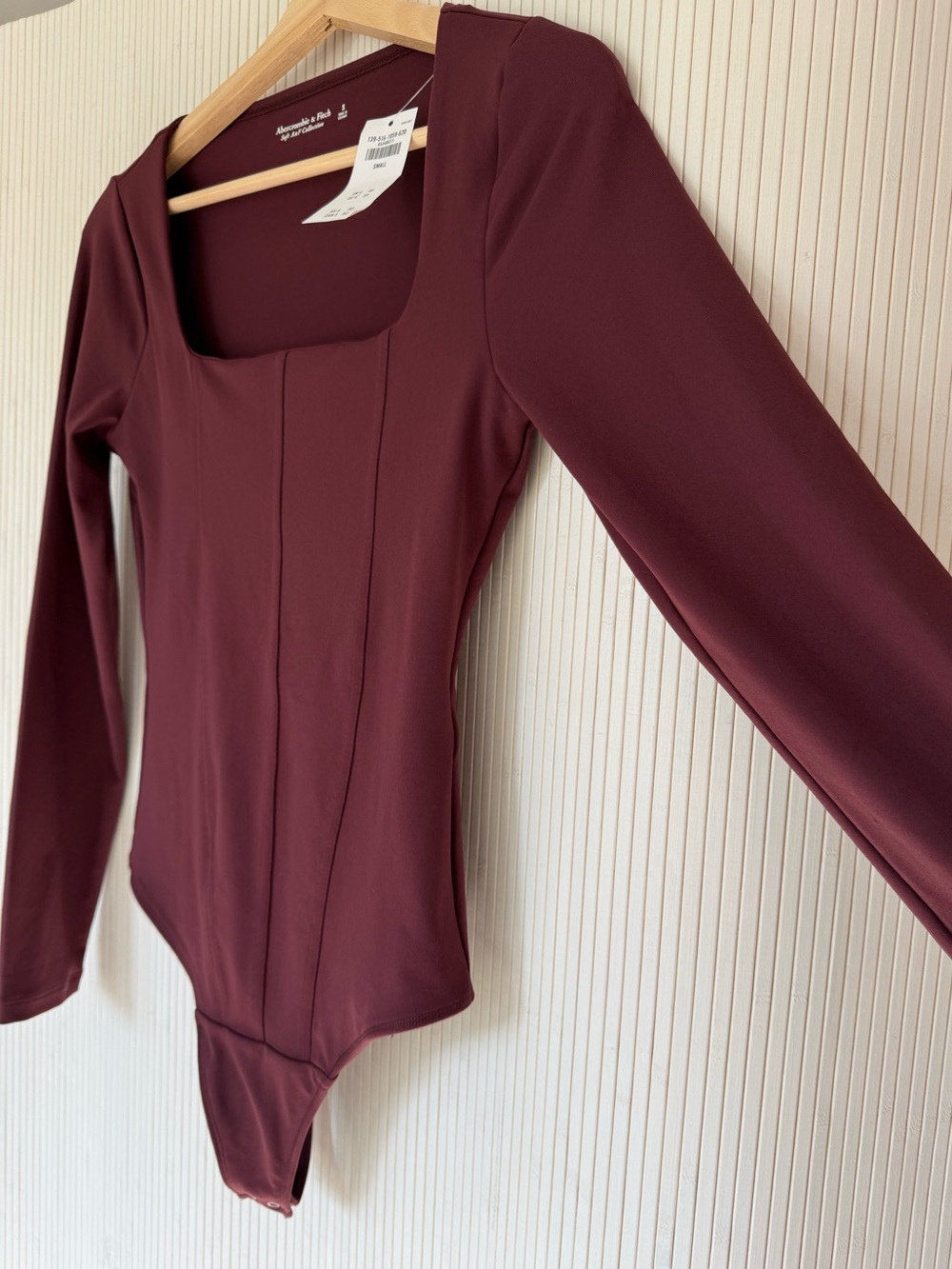 NWT Abercrombie & Fitch Burgundy Square-Neck Long Sleeve Bodysuit Sz S